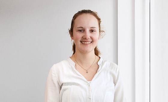 Portraitfoto von Rebecca Moser, Assistentin Privatkunden bei der St.Galler Kantonalbank