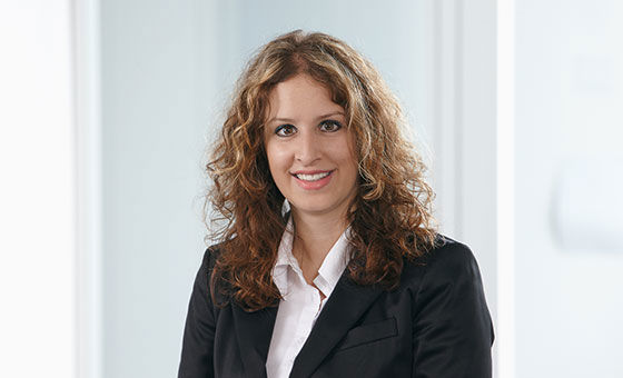Portraitfoto von Antonella Capobianco, Fachspezialistin Privatkunden bei der St.Galler Kantonalbank
