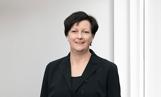 Portraitfoto von Ute Müller, Senior Assistentin Finanzplanung / Vorsorge bei der St.Galler Kantonalbank