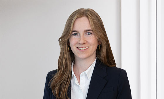 Portraitfoto von Jana Bischof, Fachspezialistin Privatkunden bei der St.Galler Kantonalbank