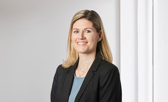 Portraitfoto von Jennifer Allen Biatel, Fachspezialistin Privatkunden bei der St.Galler Kantonalbank