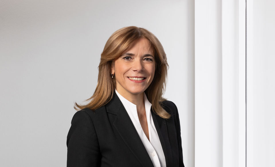 Portraitfoto von Raquel Dörig, Senior Beraterin Privatkunden bei der St.Galler Kantonalbank