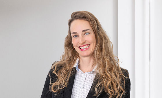 Portraitfoto von Nicole Andrade, Senior-Kundenberaterin bei der St.Galler Kantonalbank