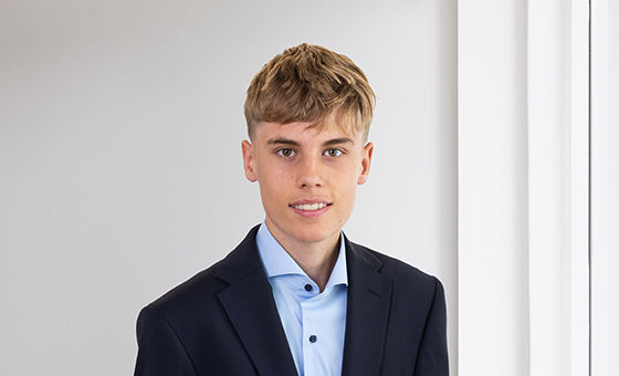 Portraitfoto von Robi Traber, Lernender bei der St.Galler Kantonalbank