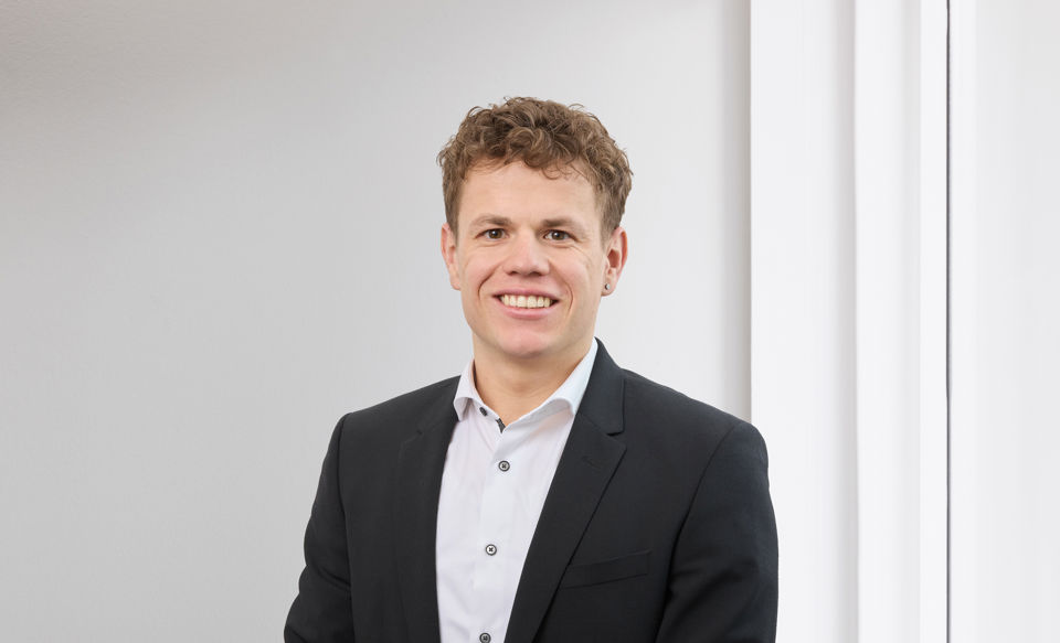 Portraitfoto von Nico Zünd, Senior Berater Privatkunden bei der St.Galler Kantonalbank