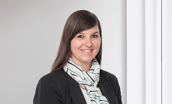 Portraitfoto von Sabrina Kuhn, Fachspezialistin Privatkunden bei der St.Galler Kantonalbank