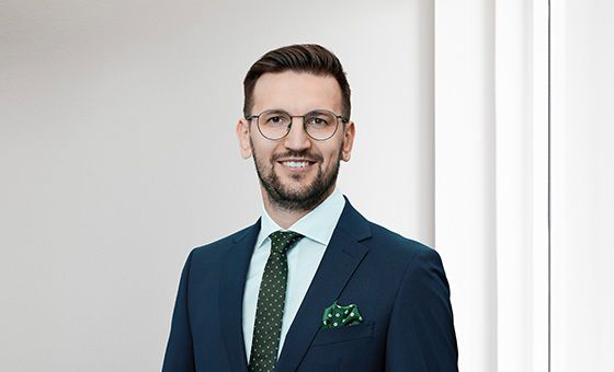 Portraitfoto von Darjan Markovic, Senior Berater Gewerbekunden bei der St.Galler Kantonalbank