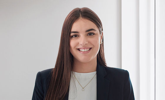 Portraitfoto von Blerina Shala, Leiterin Frontsupport Private Banking bei der St.Galler Kantonalbank