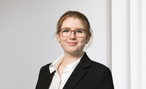 Portraitfoto von Madeleine Königs,  bei der St.Galler Kantonalbank