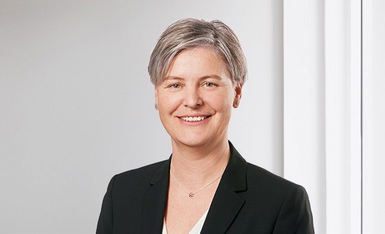 Portraitfoto von Elke Handle, Senior Fachspezialistin Gewerbekunden bei der St.Galler Kantonalbank