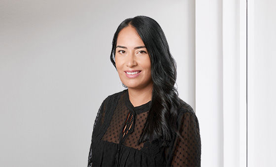 Portraitfoto von Sara Tanriverdi, Kundenberaterin bei der St.Galler Kantonalbank