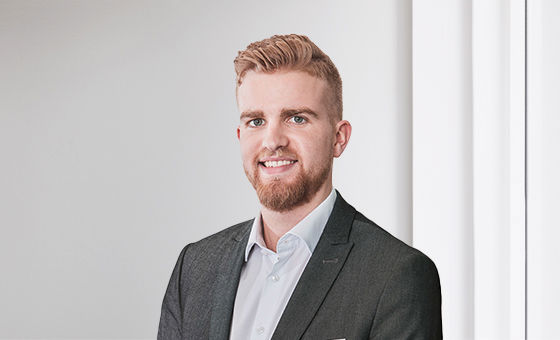 Portraitfoto von Simon Ruggli, Senior Berater Privatkunden bei der St.Galler Kantonalbank