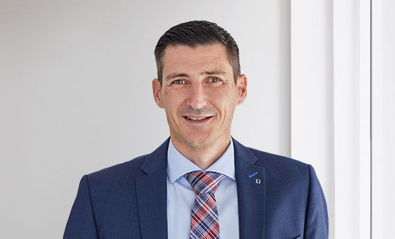 Portraitfoto von Alex Schnyder, Senior Kundenberater eVV-Desk bei der St.Galler Kantonalbank