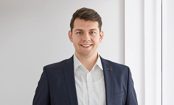Portraitfoto von Jaison Hagmann, Berater Gewerbekunden bei der St.Galler Kantonalbank