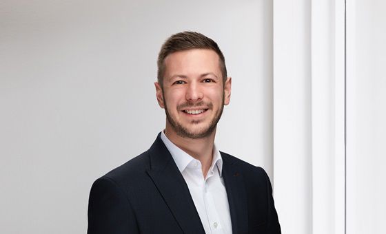 Portraitfoto von Marco Tedesco, Berater Gewerbekunden bei der St.Galler Kantonalbank