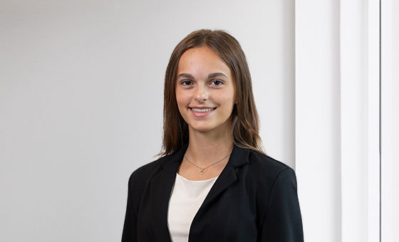 Portraitfoto von Malea Baumgartner, Lernende bei der St.Galler Kantonalbank