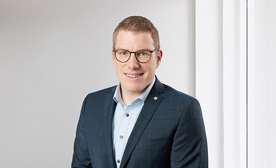 Portraitfoto von Pascal Stucky, Leiter Niederlassung bei der St.Galler Kantonalbank