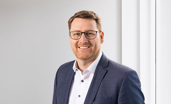 Portraitfoto von Dominik Brüschweiler, bei der St.Galler Kantonalbank
