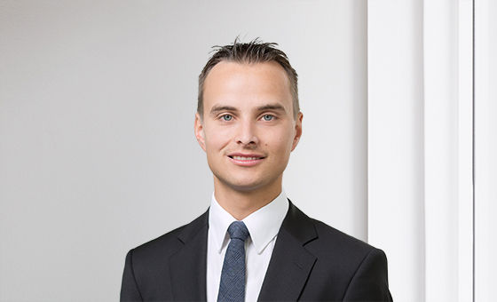 Portraitfoto von Simon Keller, Senior Berater Gewerbekunden bei der St.Galler Kantonalbank