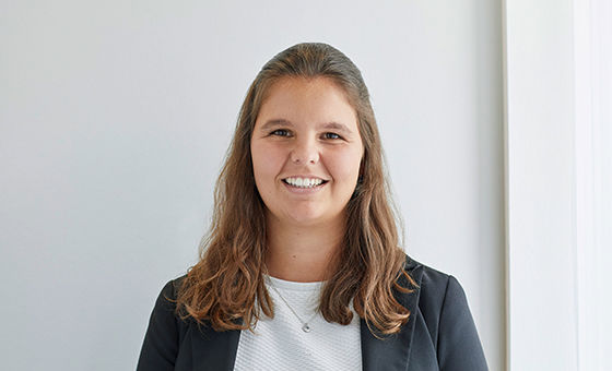 Portraitfoto von Natalie Studerus, Kundenberaterin eVV-Desk bei der St.Galler Kantonalbank