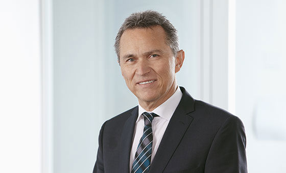 Portraitfoto von Karl Pareth, Leiter Niederlassung bei der St.Galler Kantonalbank