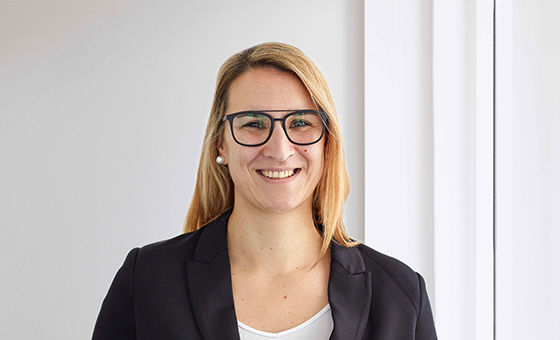 Portraitfoto von Evelyne Hodel, Senior Beraterin Privatkunden bei der St.Galler Kantonalbank