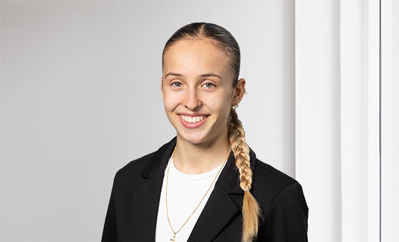 Portraitfoto von Mira Lichtensteiger, Kundenberaterin bei der St.Galler Kantonalbank