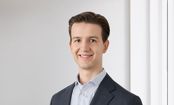 Portraitfoto von Janic Bösch, Berater Privatkunden bei der St.Galler Kantonalbank