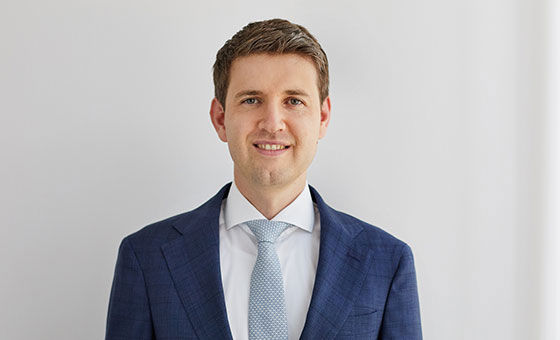 Portraitfoto von Daniel Wachter, Senior Strategieanalyst bei der St.Galler Kantonalbank
