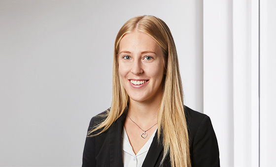 Portraitfoto von Jana Mäser, Senior Fachspezialistin Privatkunden bei der St.Galler Kantonalbank