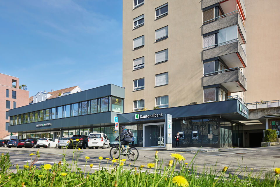 Ansicht vom Gebäude der Niederlassung der St.Galler Kantonalbank in St. Gallen - Bruggen
