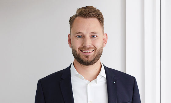 Portraitfoto von Christian Schmid, Leiter Niederlassung bei der St.Galler Kantonalbank