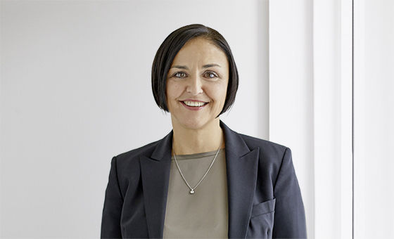 Portraitfoto von Corinne Indermaur, Senior Kundenberaterin Private Banking bei der St.Galler Kantonalbank
