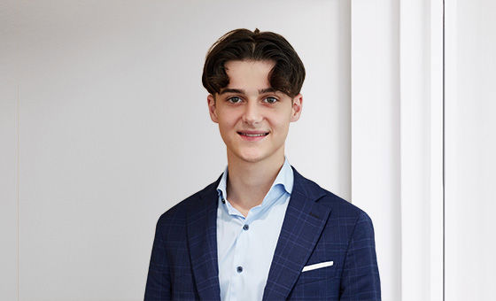 Portraitfoto von Noah Diem, Fachspezialist Privatkunden bei der St.Galler Kantonalbank