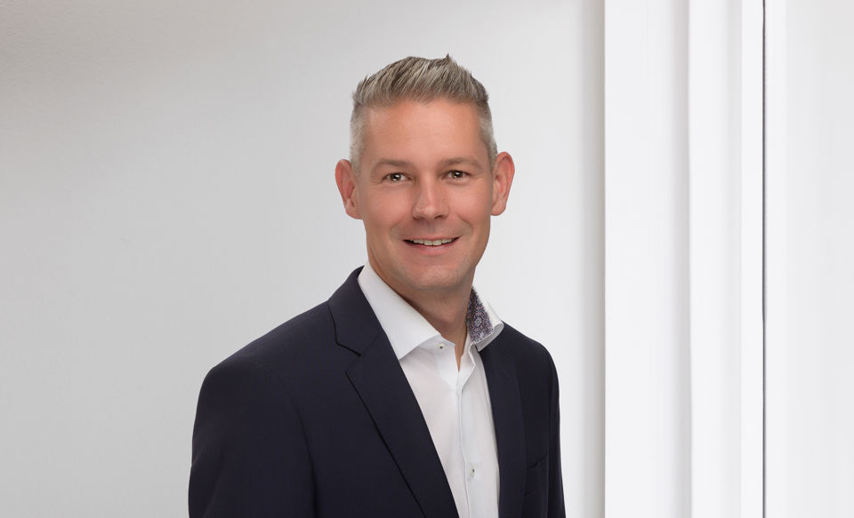 Portraitfoto von Fabio Nägeli, Senior Berater Privatkunden bei der St.Galler Kantonalbank