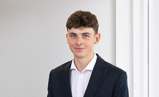 Portraitfoto von Jana Bischof,  bei der St.Galler Kantonalbank