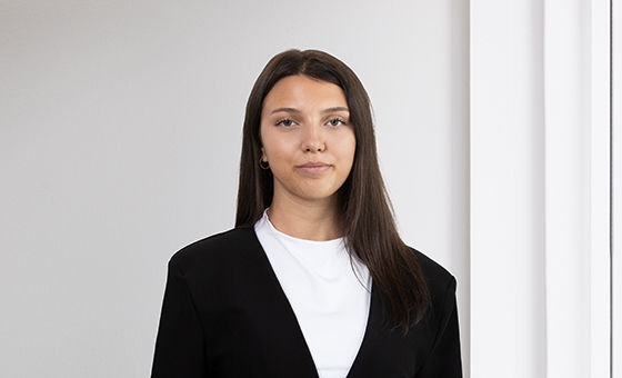 Portraitfoto von Alejna Ameti, Lernende bei der St.Galler Kantonalbank