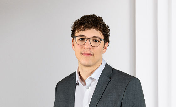 Portraitfoto von Noel Eugster, Fachspezialist Privatkunden bei der St.Galler Kantonalbank