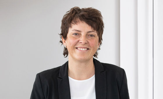 Portraitfoto von Cornelia Loher, Senior Beraterin Privatkunden bei der St.Galler Kantonalbank