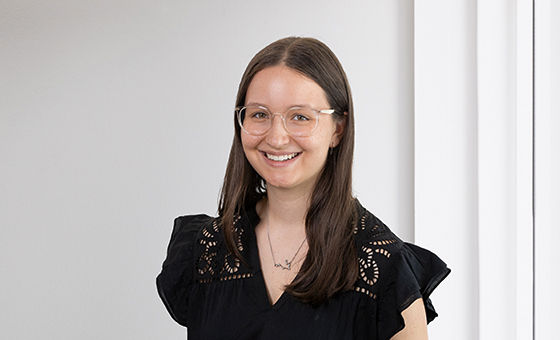 Portraitfoto von Riana Guetg, Lernende bei der St.Galler Kantonalbank