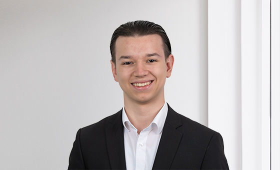 Portraitfoto von Laurin Burri, Assistent eVV-Desk bei der St.Galler Kantonalbank