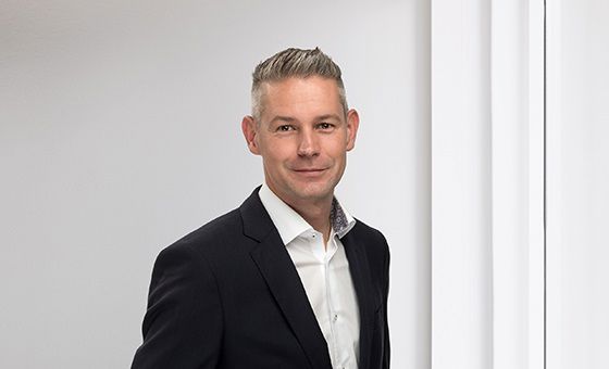 Portraitfoto von Fabio Nägeli, Senior Berater Privatkunden bei der St.Galler Kantonalbank