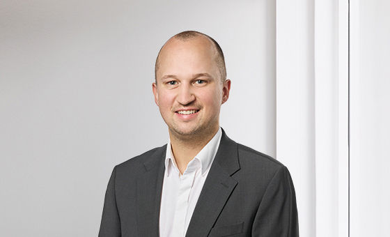Portraitfoto von Alain Segginger, Fachspezialist Gewerbekunden bei der St.Galler Kantonalbank