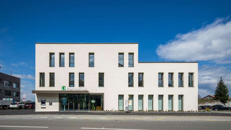 Ansicht vom Gebäude der Niederlassung der St.Galler Kantonalbank in Wittenbach
