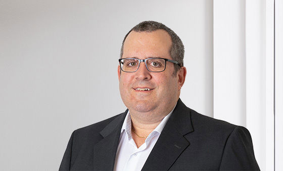 Portraitfoto von Claudio Casal, Leiter Niederlassung bei der St.Galler Kantonalbank