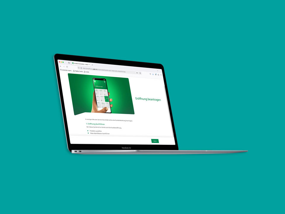 Computer mit der Webseite zur Eröffnung von Konten für Geschäftskunden