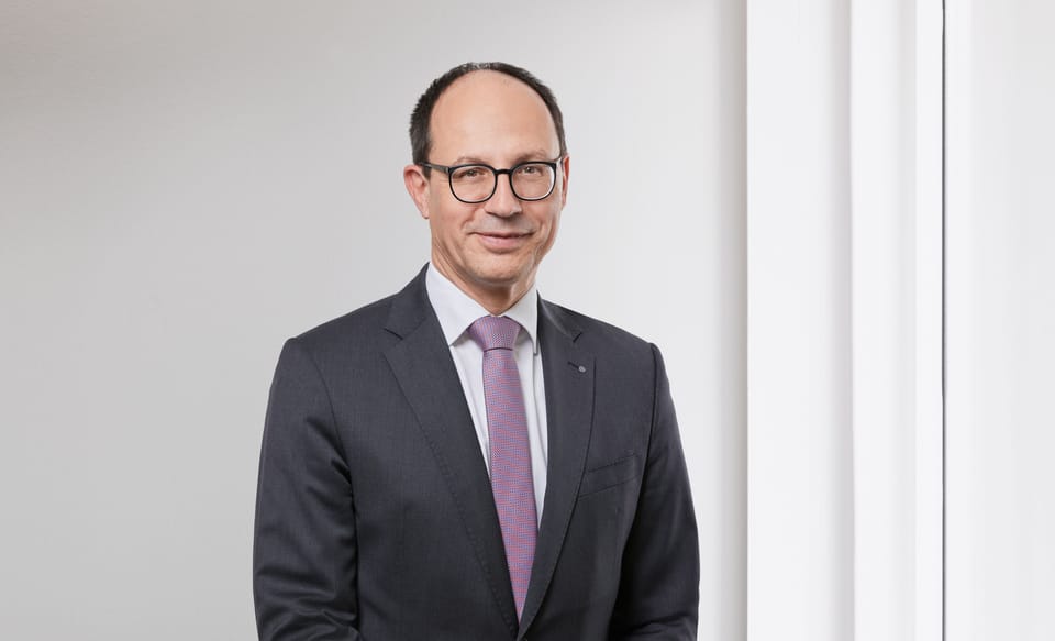 Portraitfoto von Marc Mächler, Mitglied des Verwaltungsrats der St.Galler Kantonalbank AG
