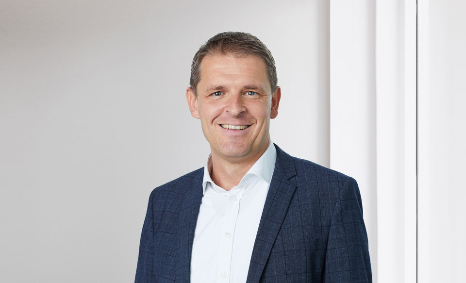 Portraitfoto von Urban Hess, Leiter Niederlassung bei der St.Galler Kantonalbank