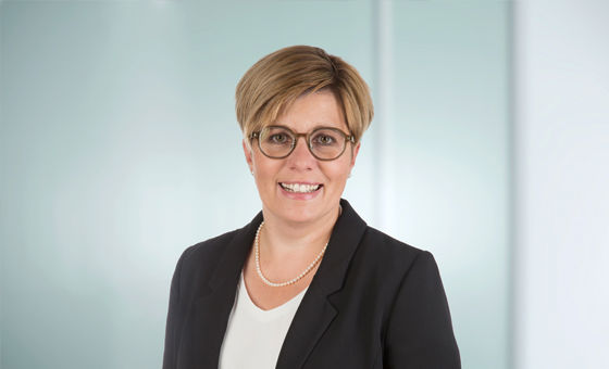 Portraitfoto von Corin Brägger, Senior Beraterin Privatkunden bei der St.Galler Kantonalbank