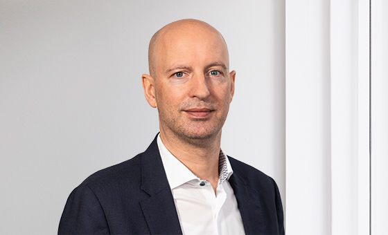 Portraitfoto von David Brönimann, Leiter Unternehmensnachfolge bei der St.Galler Kantonalbank